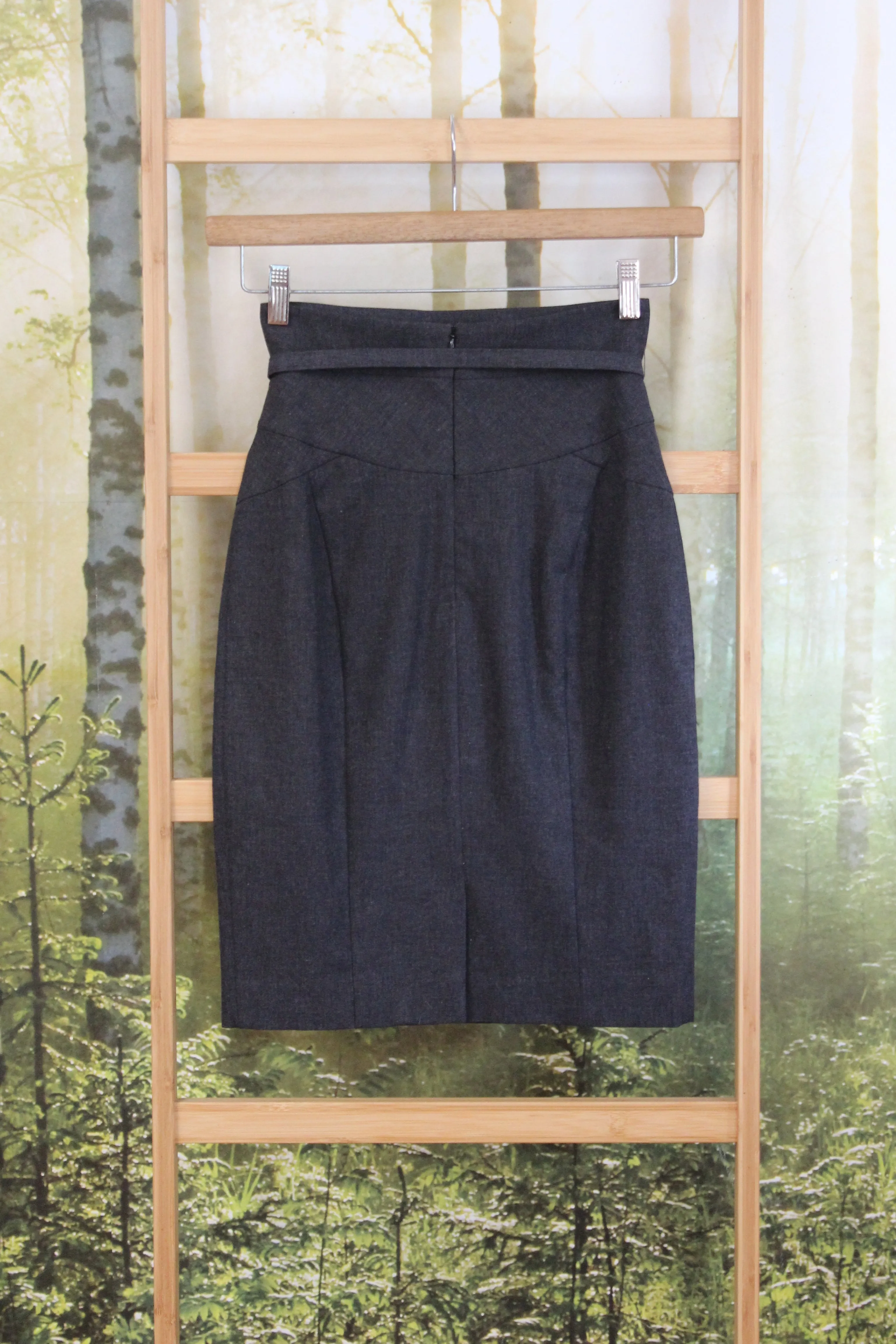CUE (AU) Wool blend belted pencil skirt! 6
