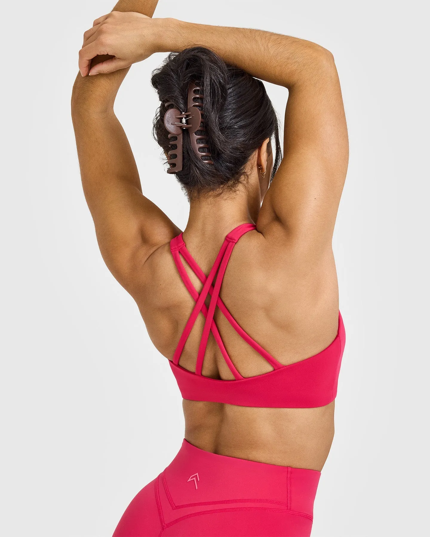EasyLift High Neck Sports Bra | Berry Bloom