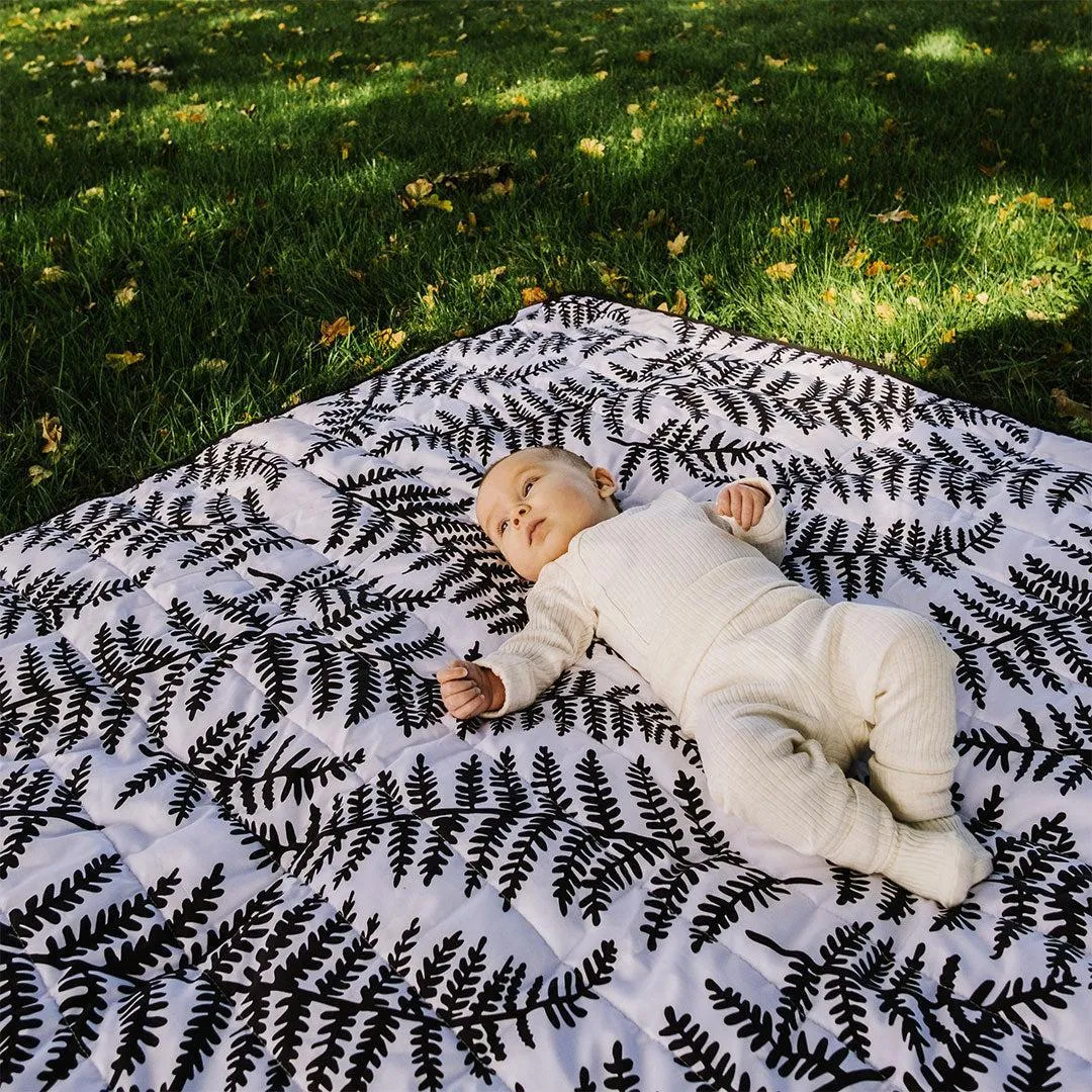 Etta Loves Outdoor Playmat - Black & White