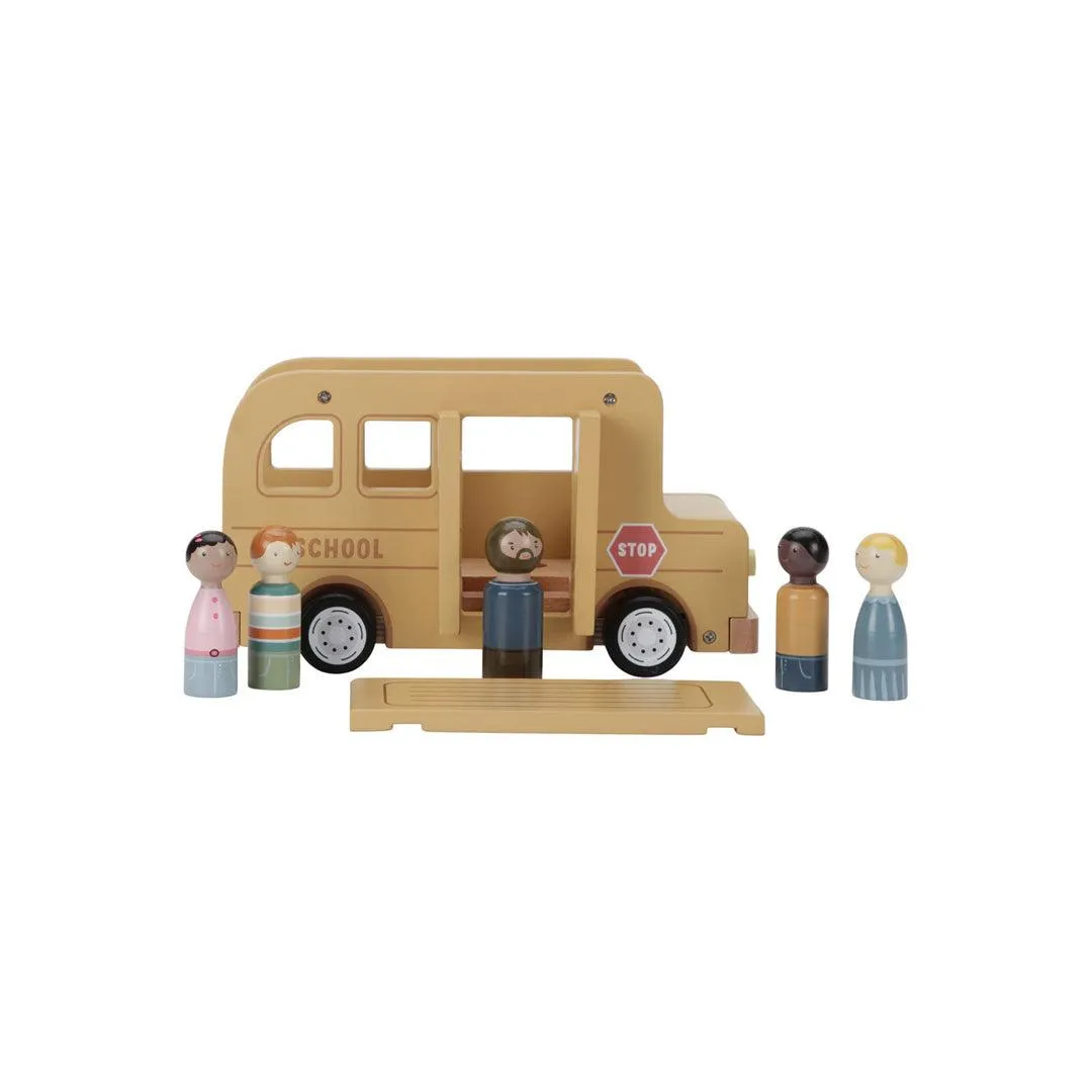 Little Dutch School Bus With Figures