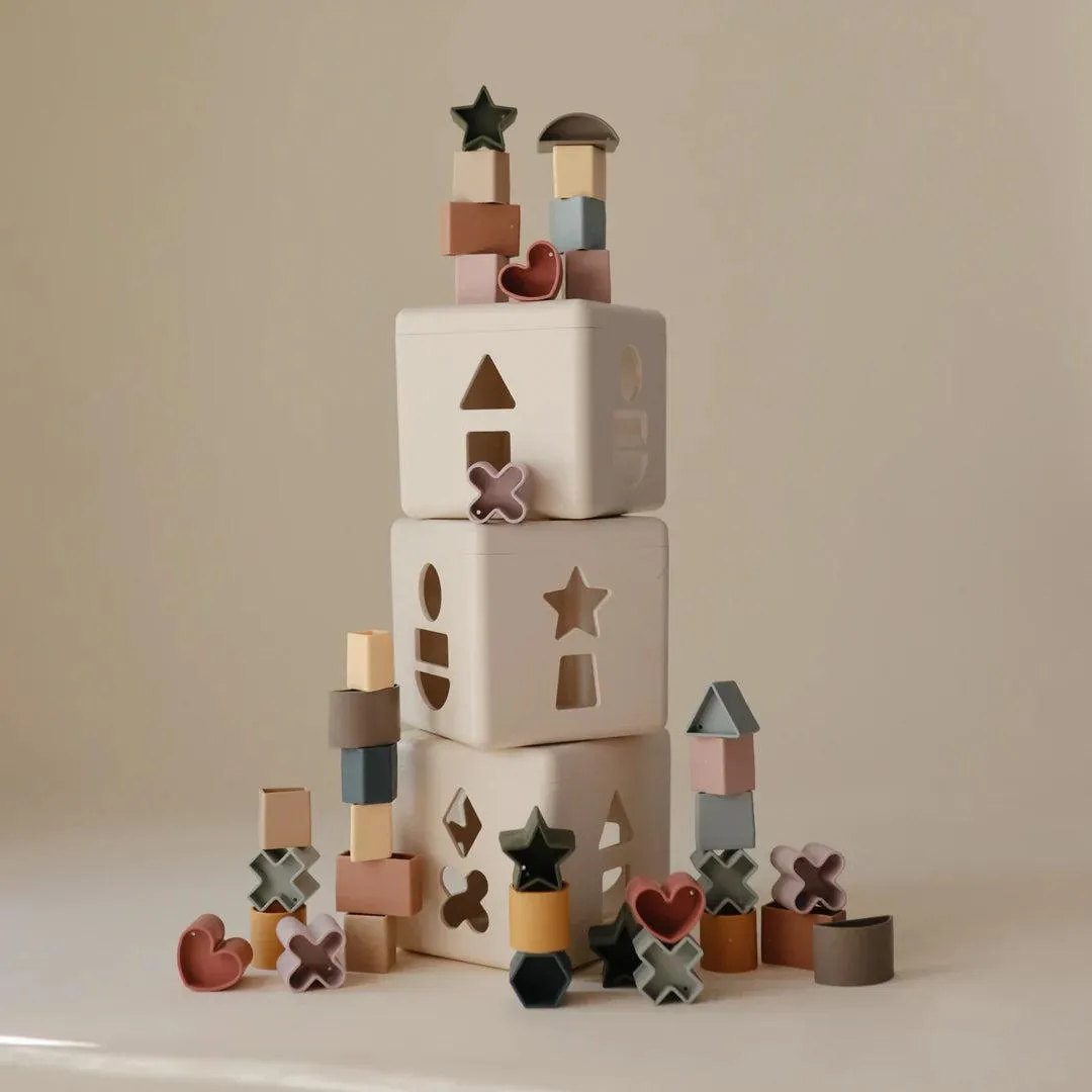 Mushie Shape Sorting Box