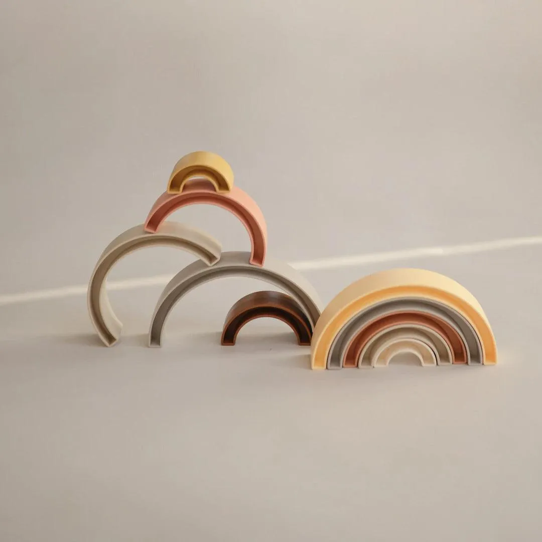 Mushie Stacking Rainbow - Sol