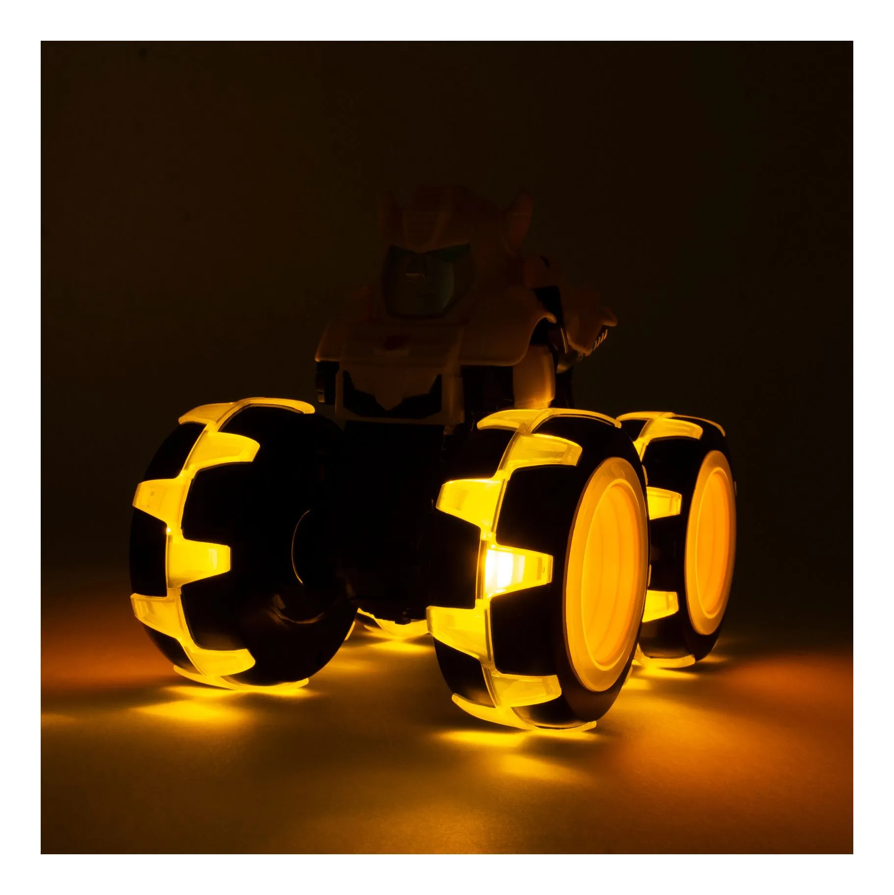 TOMY John Deere Lightning Wheels Bumblebee